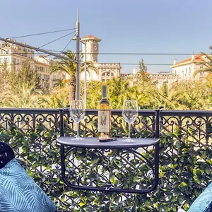 Apartment Le Jean Jaures - Refait A Neuf, Lumineux, Long Balcon, Jolie Vue, Wifi, Coeur Vieux-nice Nice