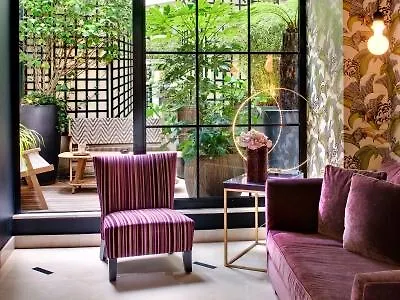 ****  Le Senat Hotel Paris França